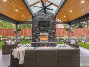 17084 140th Court NE, Woodinville WA 98072