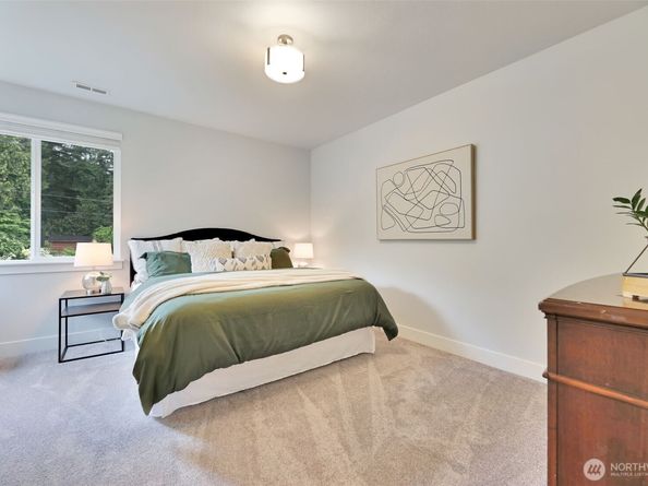 17084 140th Court NE, Woodinville WA 98072