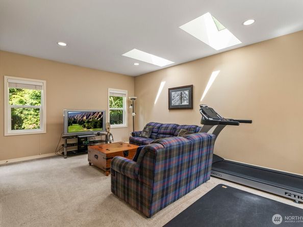 21460 NE 143rd Street, Woodinville WA 98077