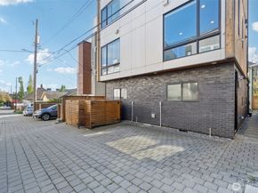 1116 13th Avenue D, Seattle WA 98122