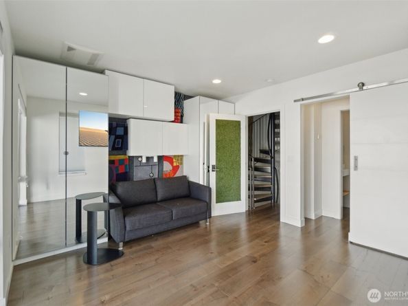 1116 13th Avenue D, Seattle WA 98122