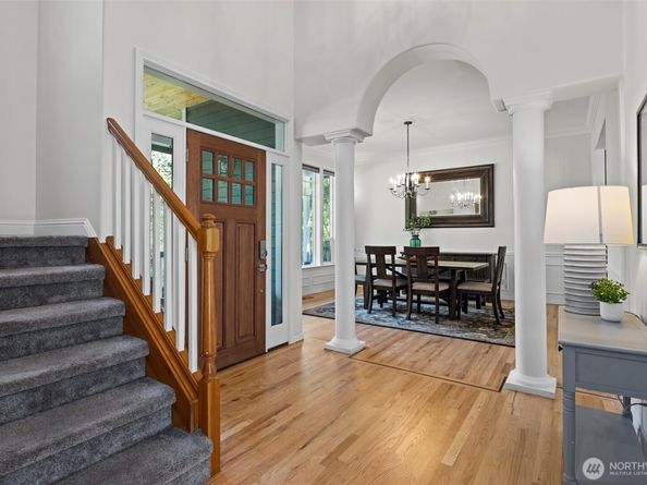 6211 247th Avenue NE, Redmond WA 98053