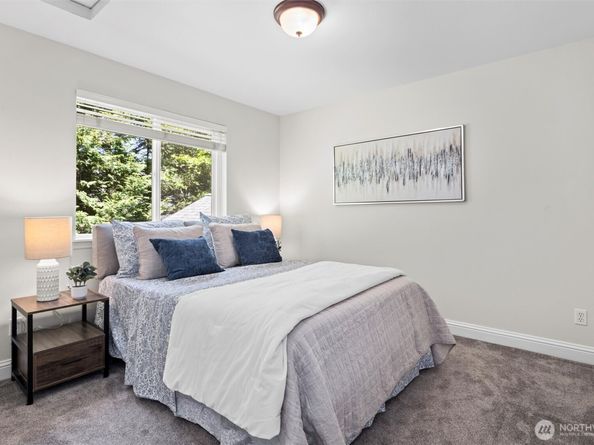 6211 247th Avenue NE, Redmond WA 98053