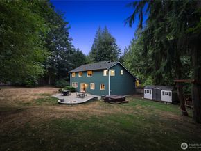 6211 247th Avenue NE, Redmond WA 98053