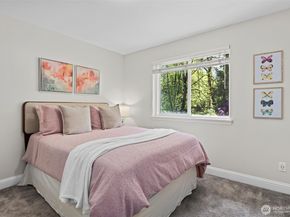 6211 247th Avenue NE, Redmond WA 98053