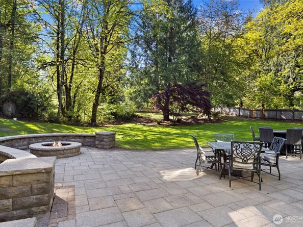 6211 247th Avenue NE, Redmond WA 98053