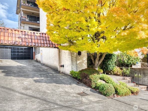 610 Aloha Street 401, Seattle WA 98109