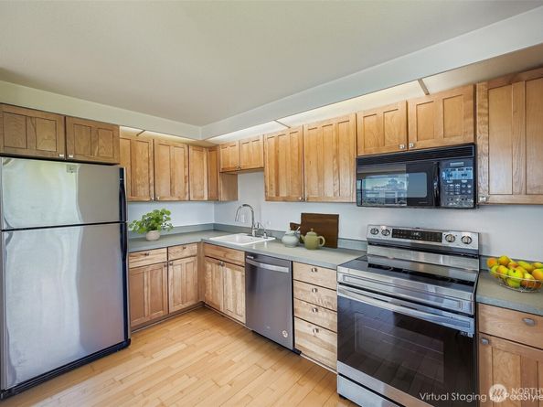 610 Aloha Street 401, Seattle WA 98109