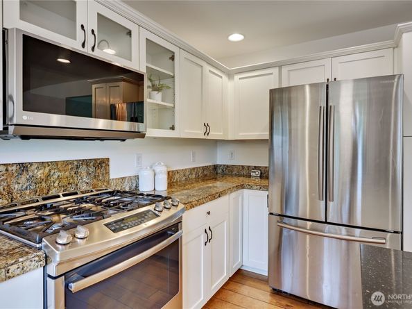 34599 Bridge View Drive NE, Kingston WA 98346