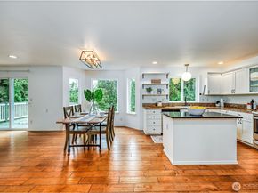 34599 Bridge View Drive NE, Kingston WA 98346