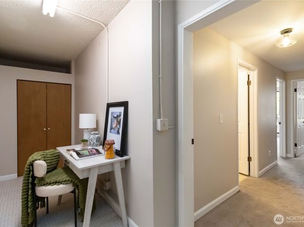 3030 80th Avenue SE 514, Mercer Island WA 98040