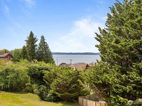 28701 6th Place S 107, Des Moines WA 98198