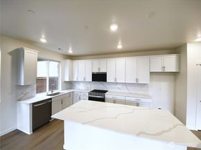 1447 121st Avenue SE 9, Lake Stevens WA 98258