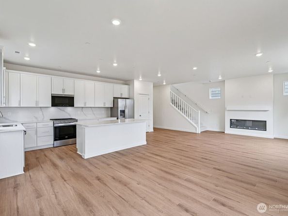 1447 121st Avenue SE MB 09, Lake Stevens WA 98258