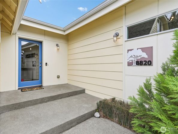 8820 24th Avenue SW, Seattle WA 98106