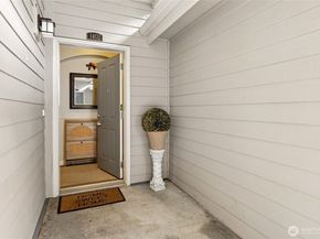 4335 Issaquah Pine Lake Road SE 1402, Sammamish WA 98075