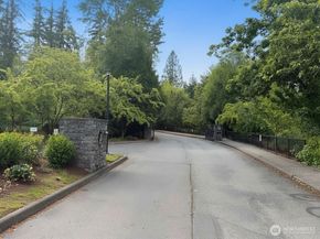 4335 Issaquah Pine Lake Road SE 1402, Sammamish WA 98075