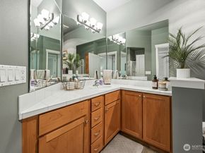 4335 Issaquah Pine Lake Road SE 1402, Sammamish WA 98075