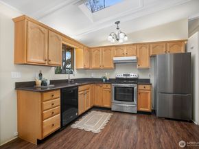 7426 139th Place NE, Redmond WA 98052