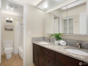 7426 139th Place NE, Redmond WA 98052