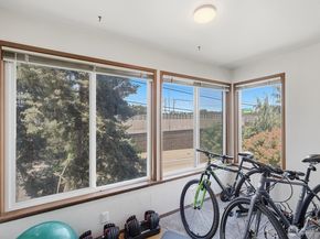 9522 1st Avenue NE A4, Seattle WA 98115