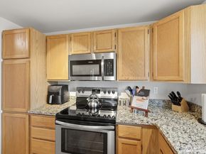 9522 1st Avenue NE A4, Seattle WA 98115