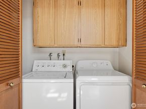 9522 1st Avenue NE A4, Seattle WA 98115