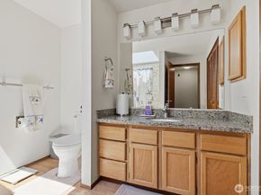 9522 1st Avenue NE A4, Seattle WA 98115