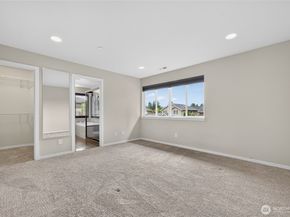 27901 106th Avenue SE, Kent WA 98030