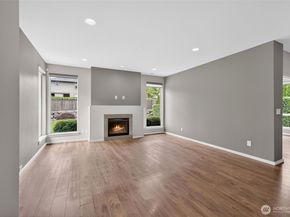 27901 106th Avenue SE, Kent WA 98030