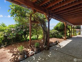 16434 9th Avenue SW, Burien WA 98166