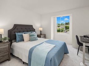 24544 SE 43rd Place, Sammamish WA 98029