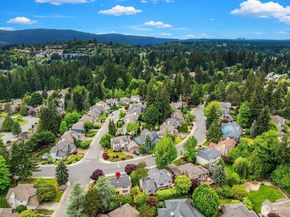 24544 SE 43rd Place, Sammamish WA 98029