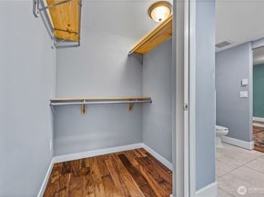 21216 Des Moines Memorial Dr, Des Moines WA 98198