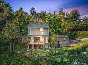 21216 Des Moines Memorial Dr, Des Moines WA 98198