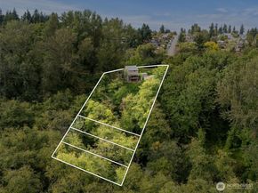 21216 Des Moines Memorial Dr, Des Moines WA 98198
