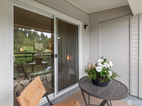 10822 E Riverside Drive A303, Bothell WA 98011