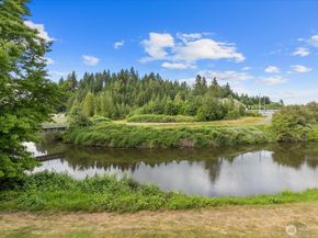 10822 E Riverside Drive A303, Bothell WA 98011