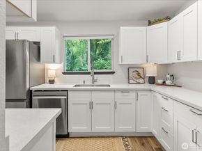 10822 E Riverside Drive A303, Bothell WA 98011