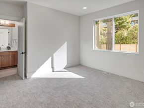 3036 67th Avenue SE, Mercer Island WA 98040