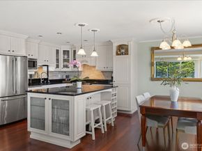 300 2nd Avenue N 2H, Edmonds WA 98020