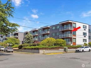 300 2nd Avenue N 2H, Edmonds WA 98020