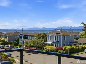 300 2nd Avenue N 2H, Edmonds WA 98020