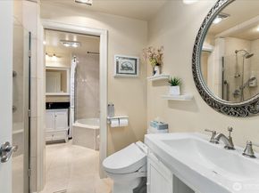 300 2nd Avenue N 2H, Edmonds WA 98020