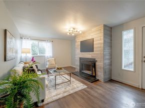 4404 Terrace Drive 10, Everett WA 98203