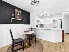 17300 91st Avenue NE B101, Bothell WA 98011