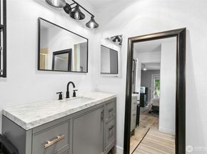 17300 91st Avenue NE B101, Bothell WA 98011
