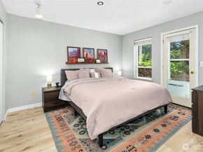 17300 91st Avenue NE B101, Bothell WA 98011