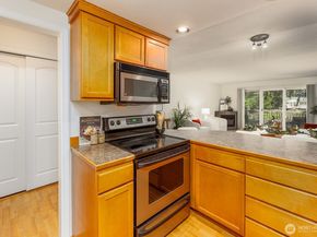 7809 218th Street SW 10, Edmonds WA 98026