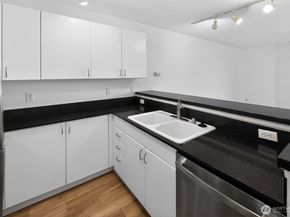 1323 Boren Avenue 412, Seattle WA 98101